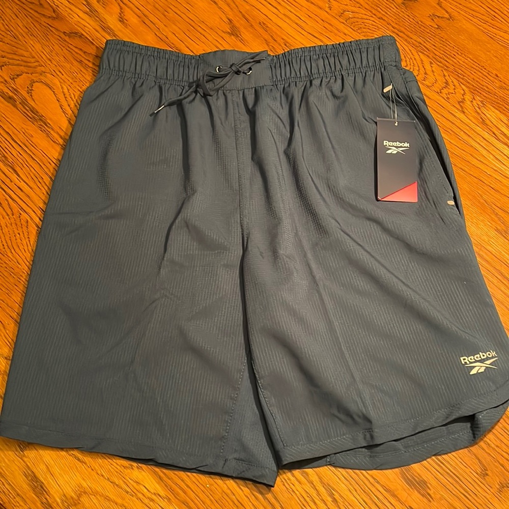 Reebok athletic shorts medium